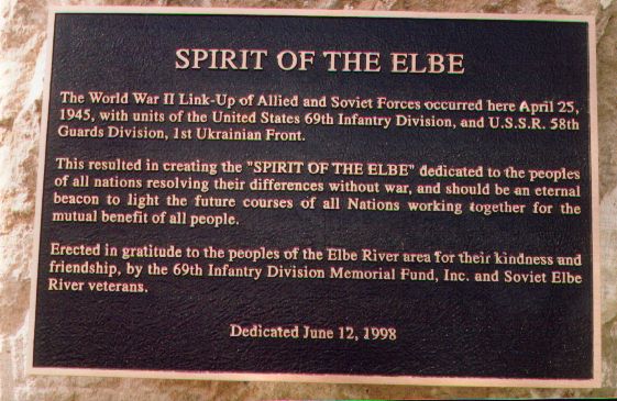 Spirit of the Elbe bronze plaque in English.